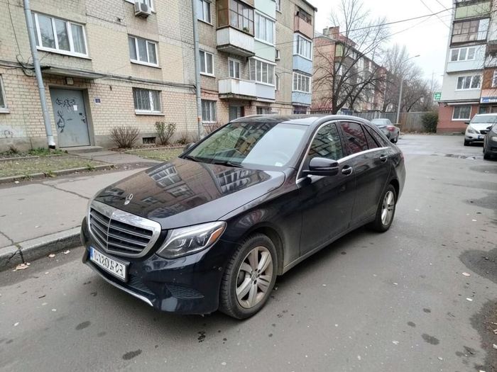 Выдача автомобиля Mercedes-Benz E 220 d
